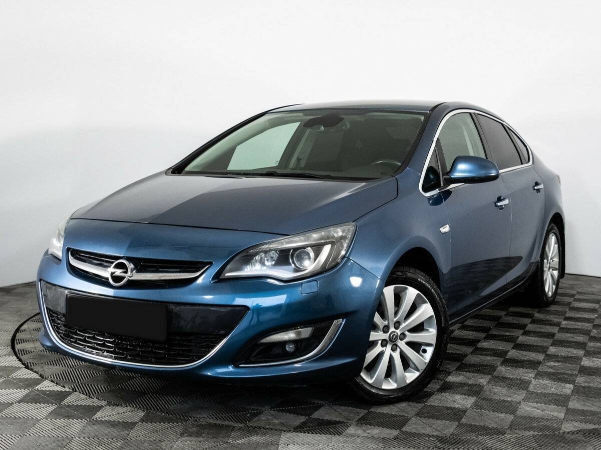 Opel Astra 2012 года с пробегом. Фото: #0