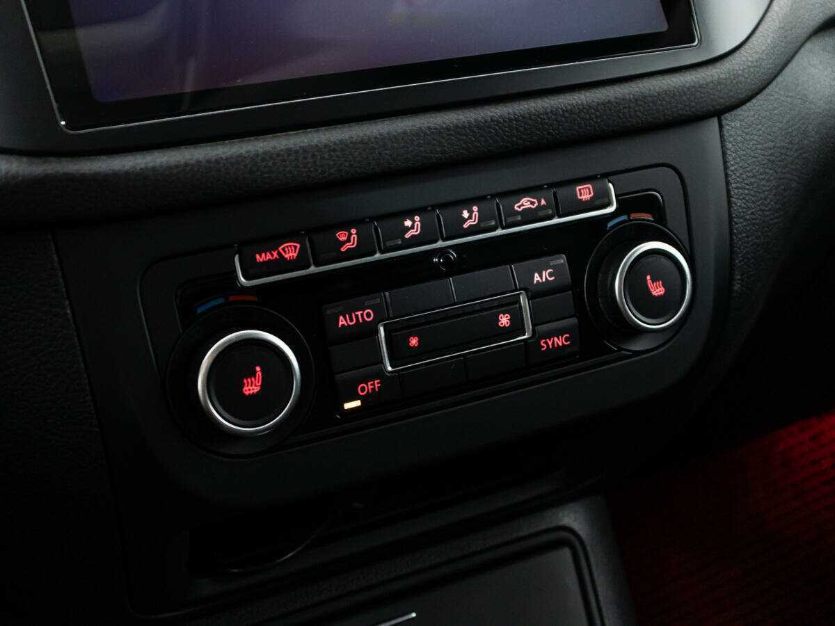 Volkswagen Tiguan 2012 года с пробегом. Фото: #15