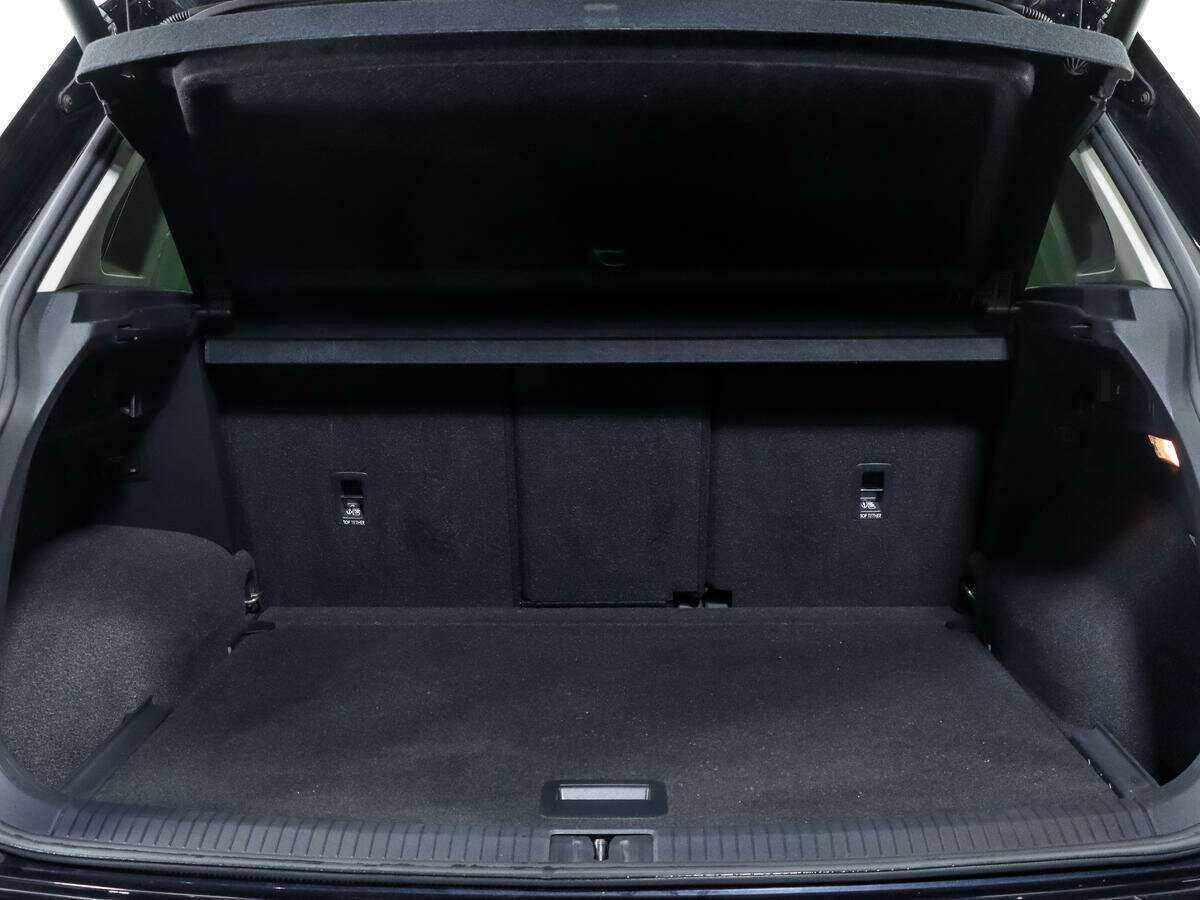 Volkswagen Tiguan 2018 года с пробегом. Фото: #19