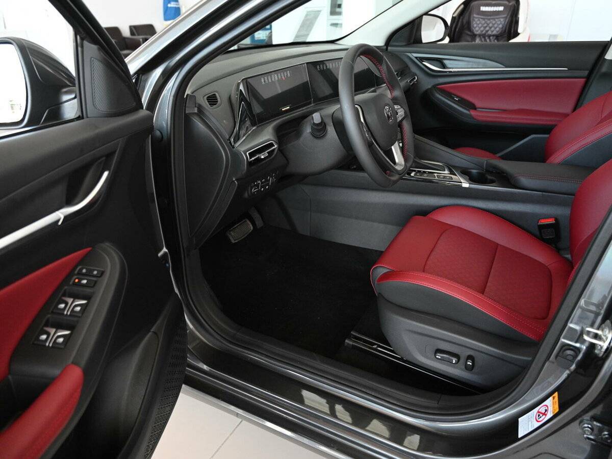 Changan Eado Plus 2024 года с пробегом. Фото: #8