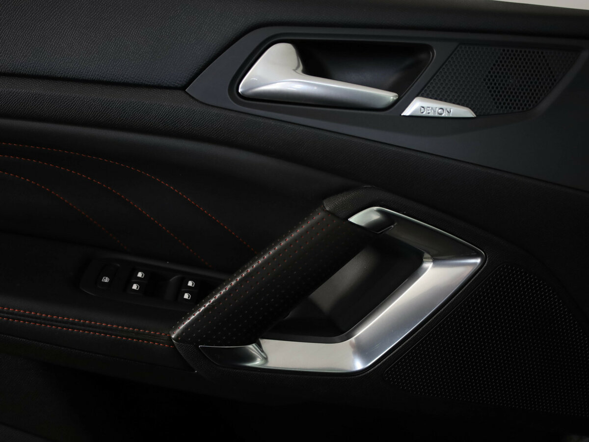 Peugeot 308 2019 года с пробегом. Фото: #17