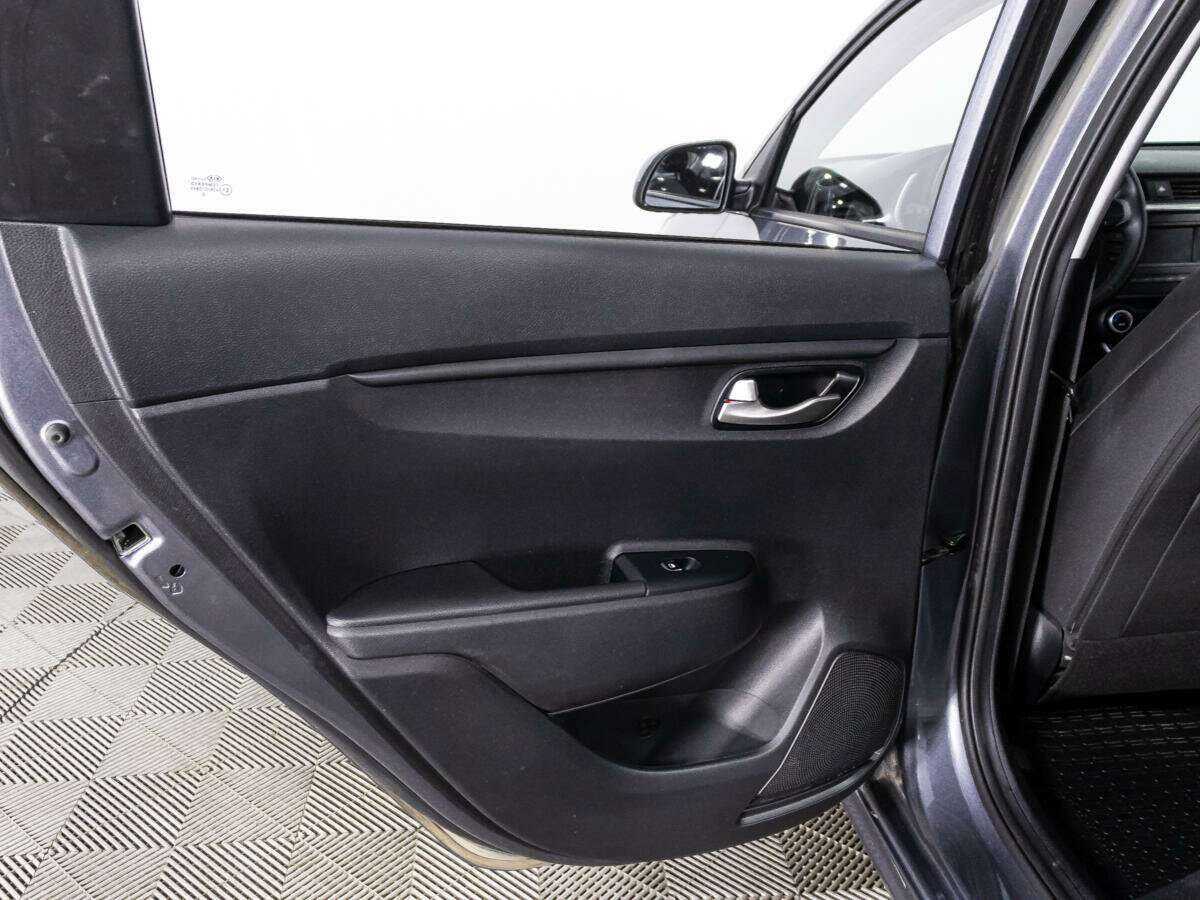 Kia Rio 2021 года с пробегом. Фото: #22