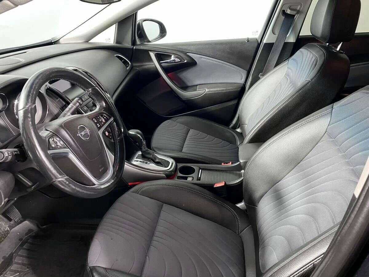 Opel Astra 2013 года с пробегом. Фото: #8