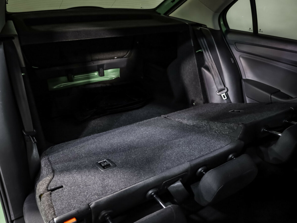 Skoda Rapid 2018 года с пробегом. Фото: #18