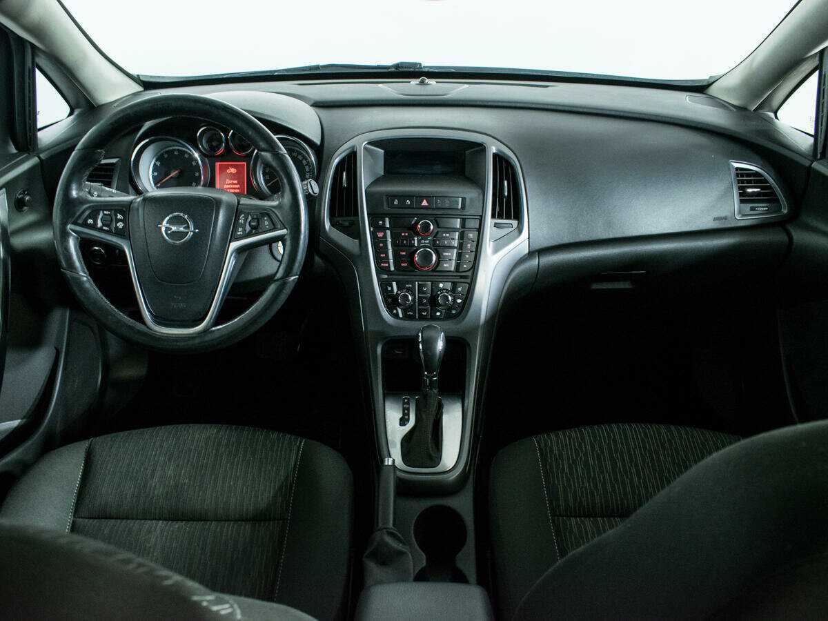 Opel Astra 2014 года с пробегом. Фото: #11