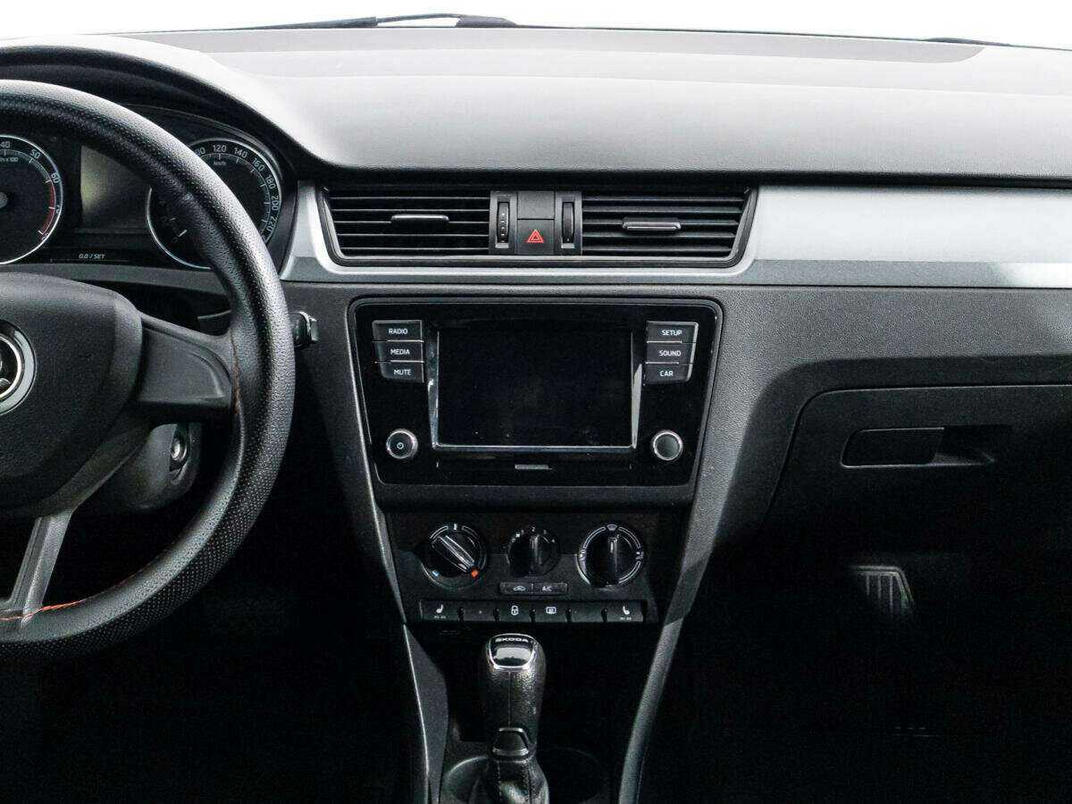 Skoda Rapid 2018 года с пробегом. Фото: #13