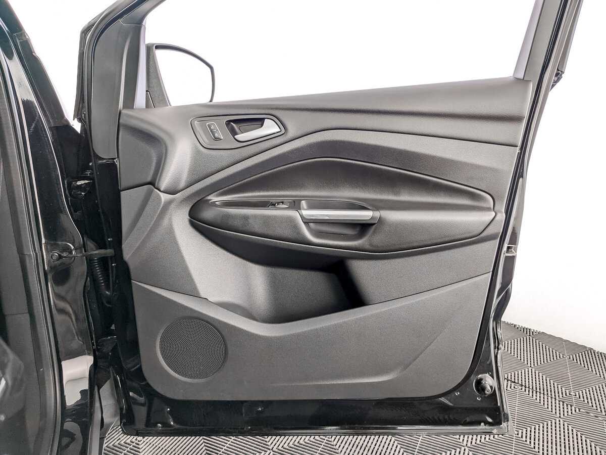 Ford Kuga 2016 года с пробегом. Фото: #19