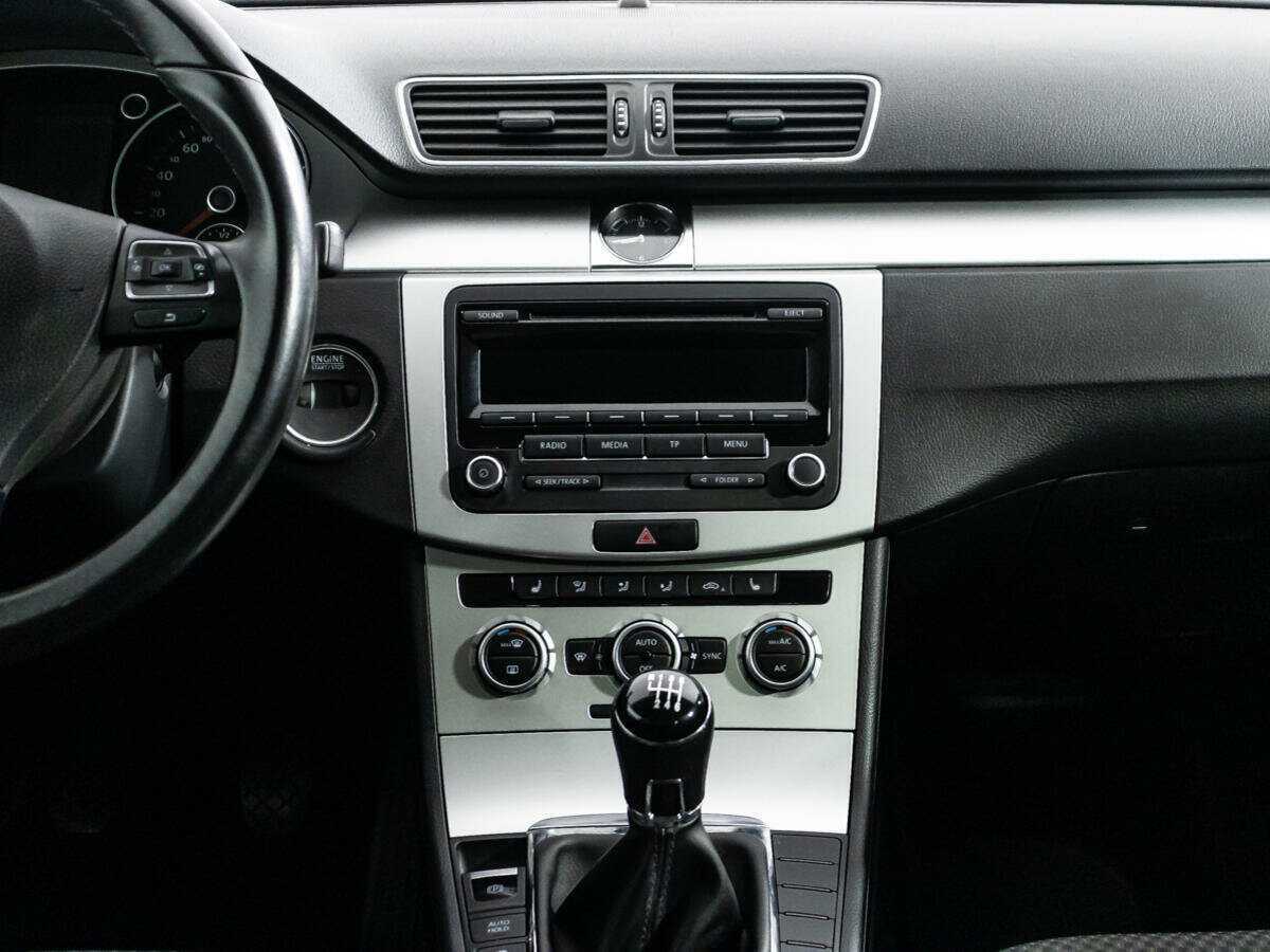 Volkswagen Passat 2013 года с пробегом. Фото: #13