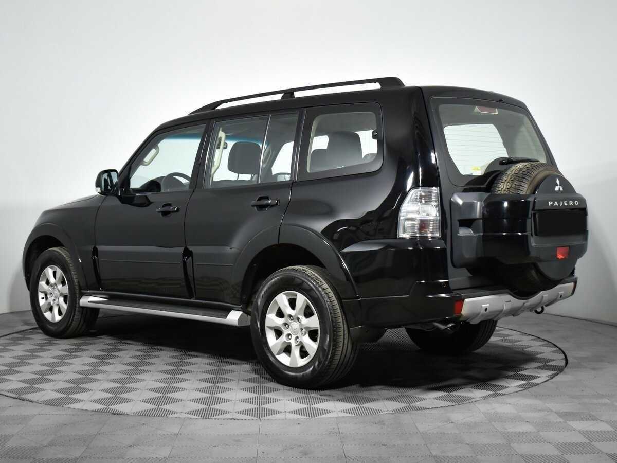 Mitsubishi Pajero 2013 года с пробегом. Фото: #5