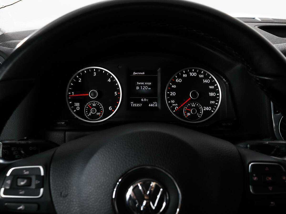 Volkswagen Tiguan 2015 года с пробегом. Фото: #16