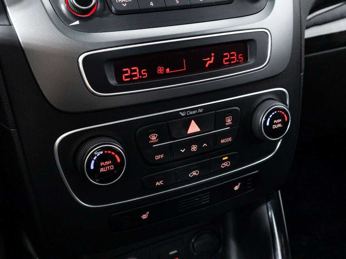 Kia Sorento 2015 года с пробегом. Фото: #14