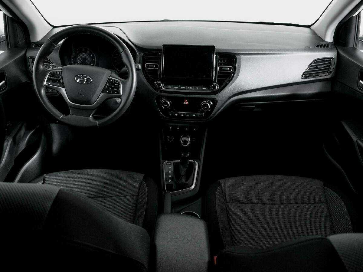 Hyundai Solaris 2021 года с пробегом. Фото: #11