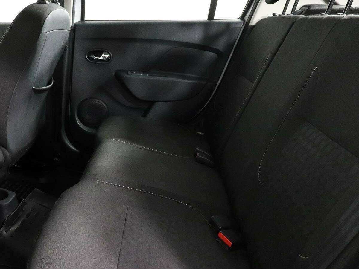 Renault Logan 2018 года с пробегом. Фото: #7