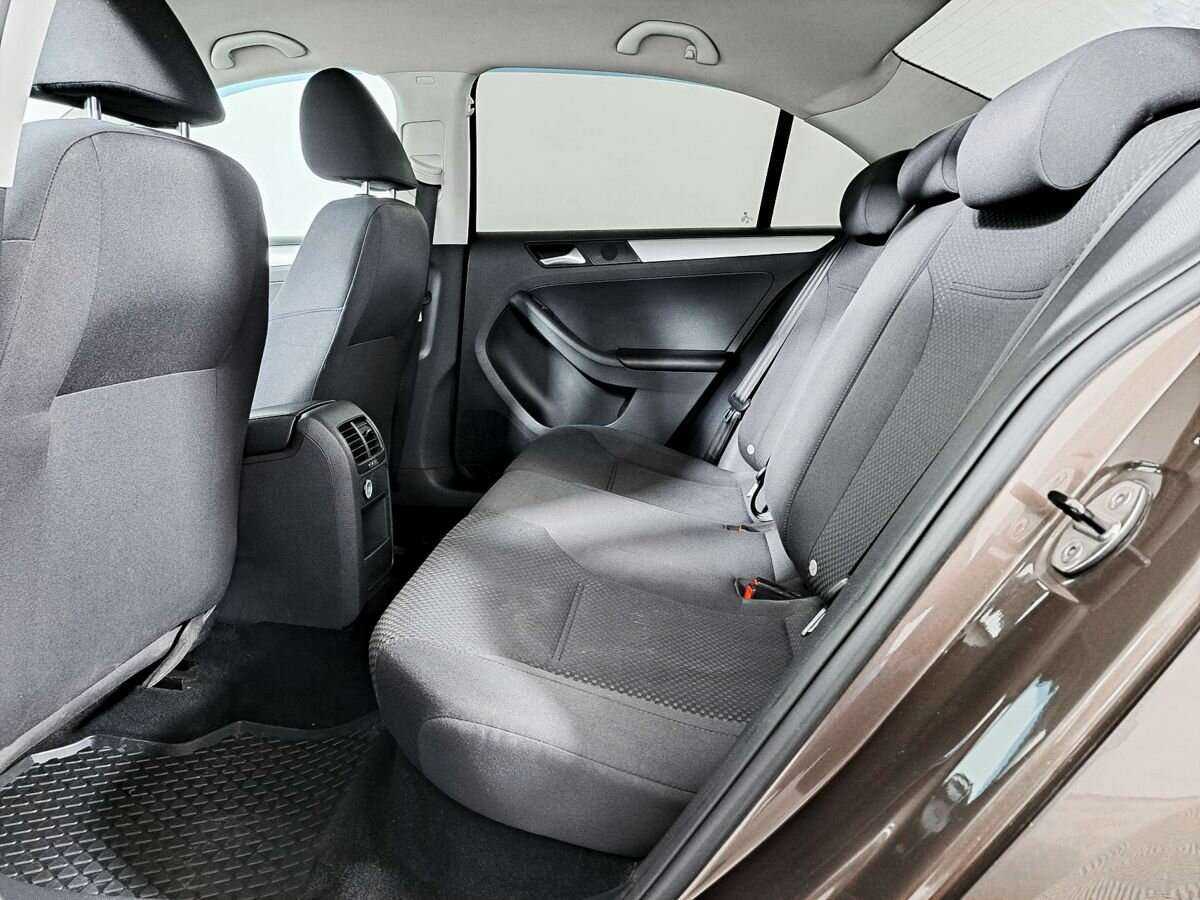 Volkswagen Jetta 2013 года с пробегом. Фото: #9