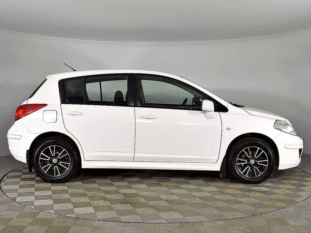 Nissan Tiida 2013 года с пробегом. Фото: #4