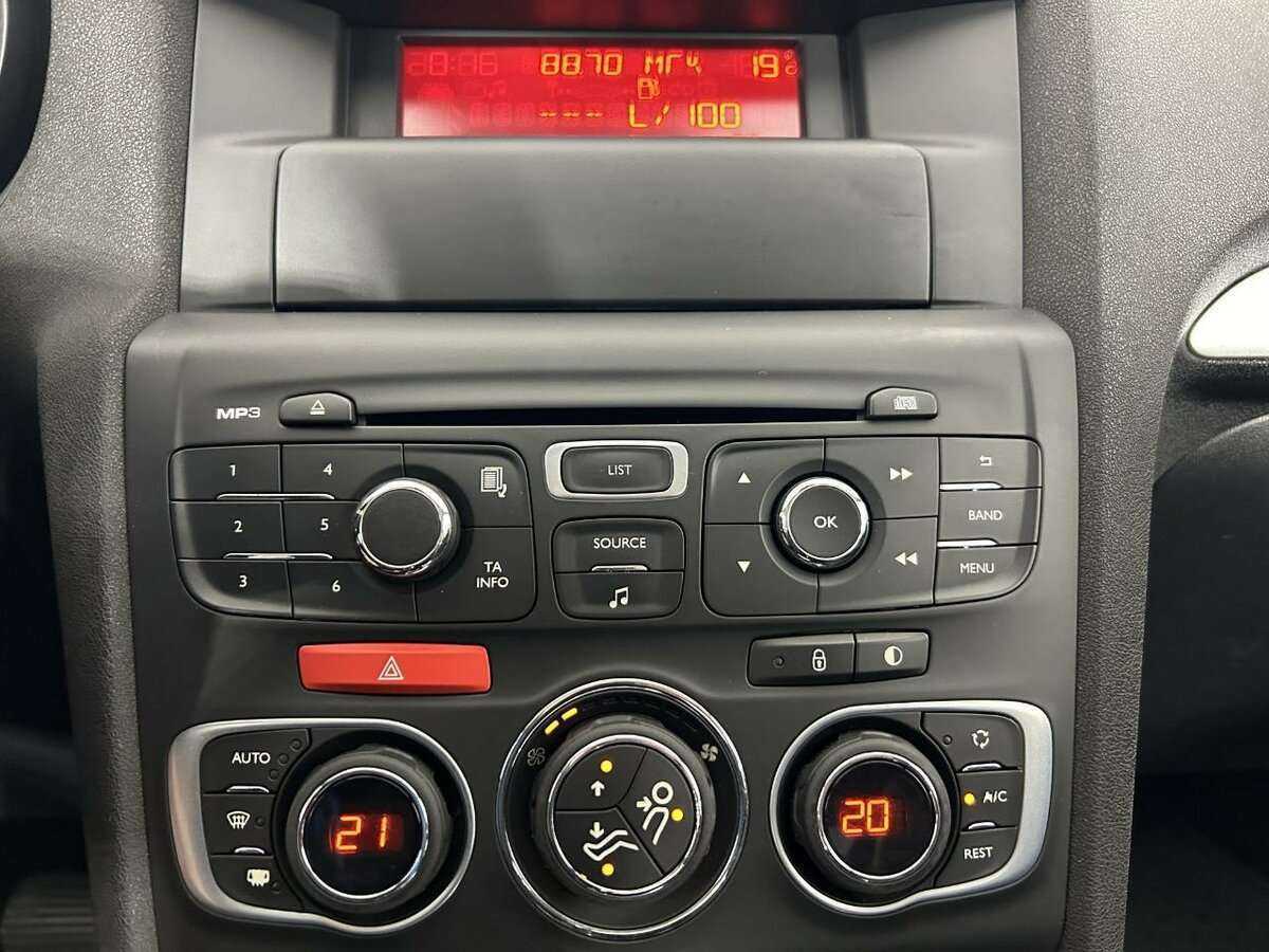 Citroen C4 2013 года с пробегом. Фото: #10