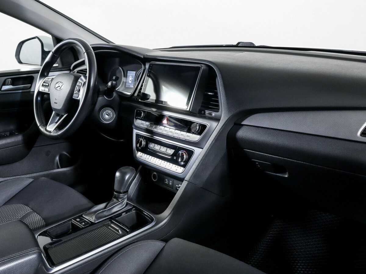 Hyundai Sonata 2019 года с пробегом. Фото: #8