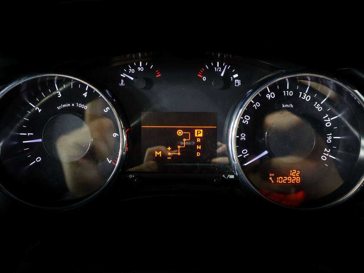 Peugeot 3008 2012 года с пробегом. Фото: #8