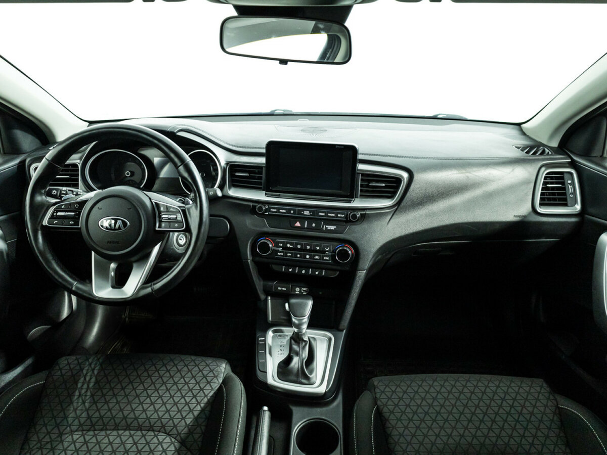 Kia Ceed 2018 года с пробегом. Фото: #12