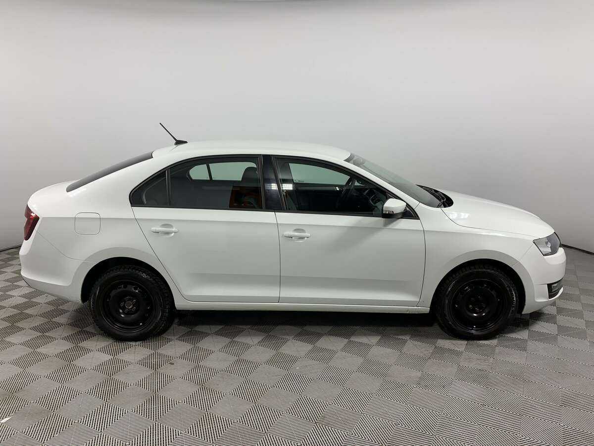 Skoda Rapid 2019 года с пробегом. Фото: #3