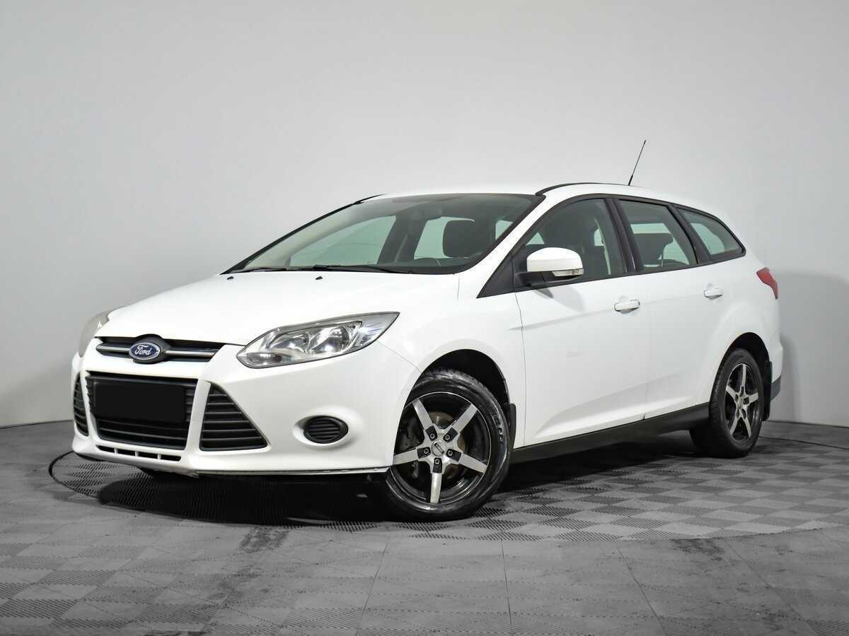 Ford Focus 2015 года с пробегом. Посмотреть фото