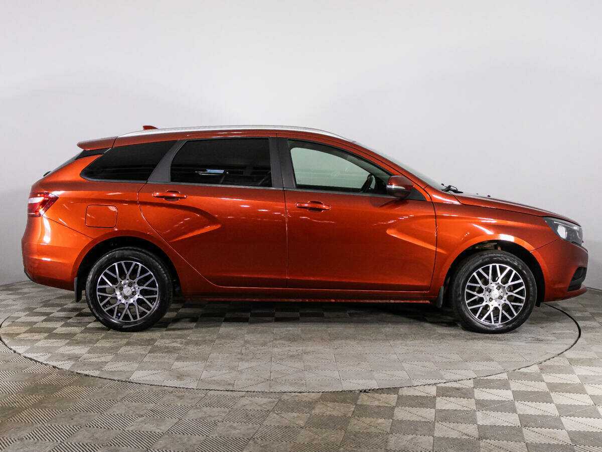 Lada (ВАЗ) Vesta 2018 года с пробегом. Фото: #3