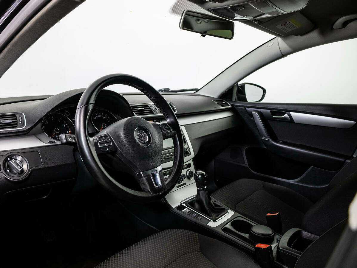 Volkswagen Passat 2013 года с пробегом. Фото: #8