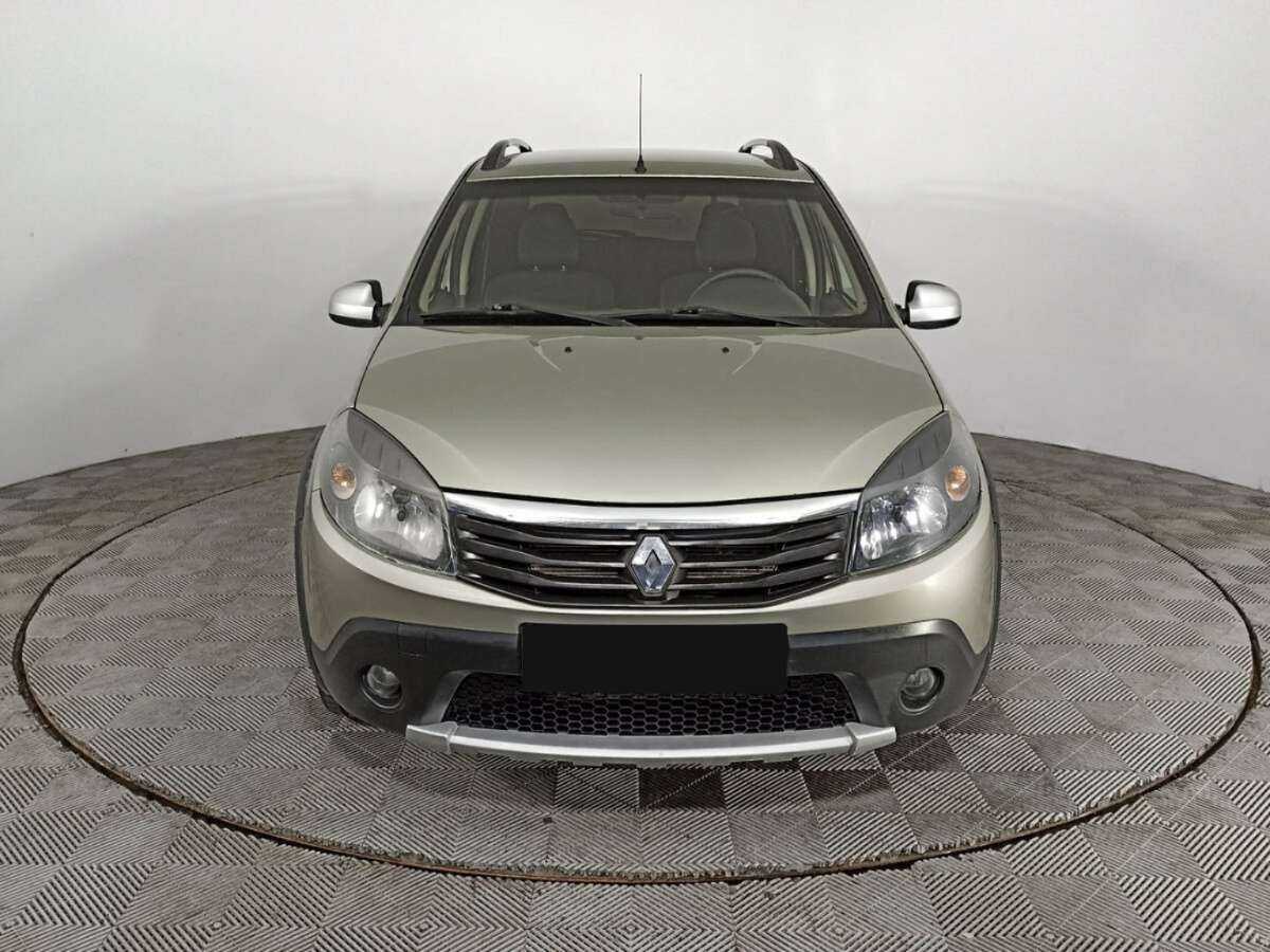 Renault Sandero 2012 года с пробегом. Фото: #1