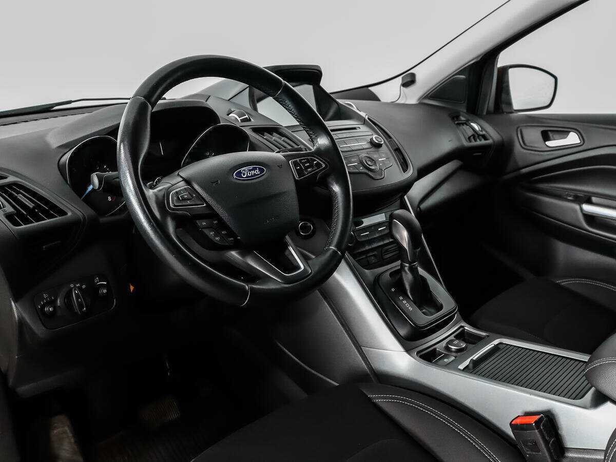 Ford Kuga 2017 года с пробегом. Фото: #8