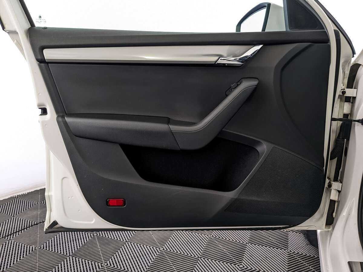 Skoda Octavia 2015 года с пробегом. Фото: #14