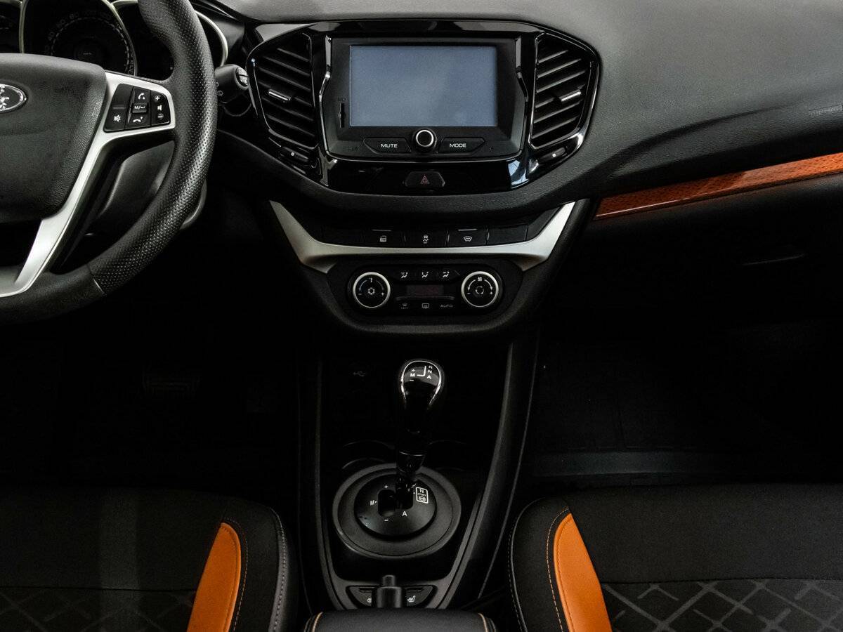 Lada (ВАЗ) Vesta 2019 года с пробегом. Фото: #11