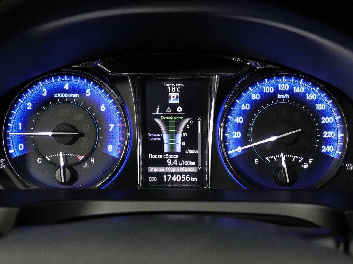 Toyota Camry 2015 года с пробегом. Фото: #11