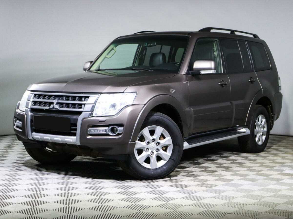 Mitsubishi Pajero 2014 года с пробегом. Фото: #0