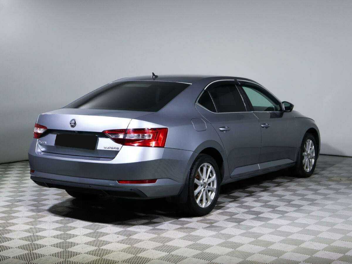Skoda Superb 2015 года с пробегом. Фото: #4