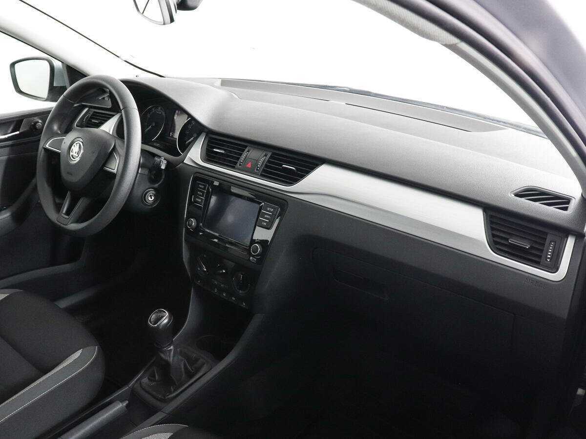 Skoda Rapid 2018 года с пробегом. Фото: #9