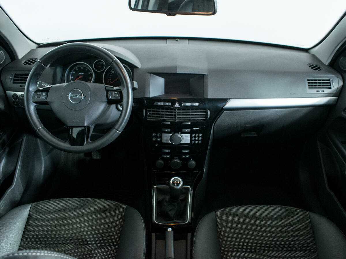 Opel Astra 2014 года с пробегом. Фото: #11