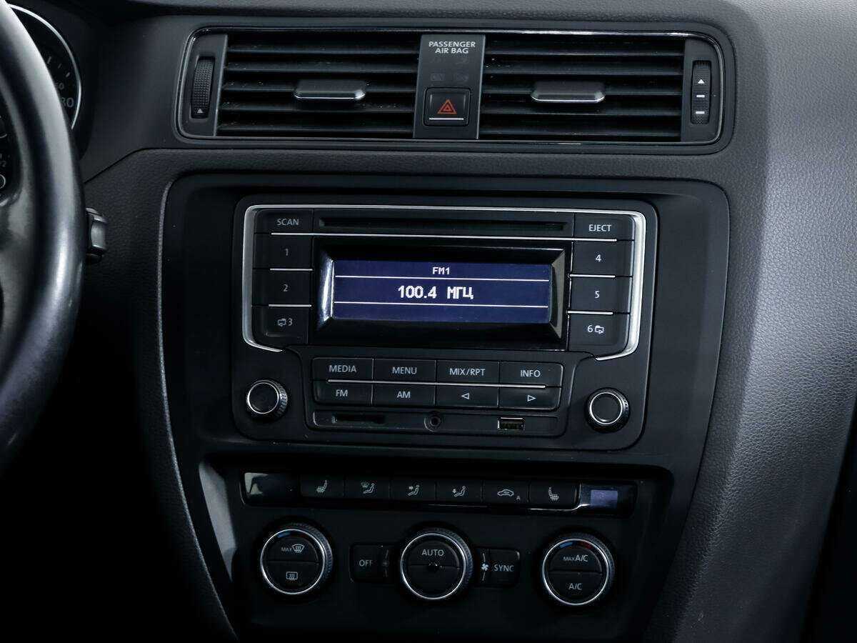 Volkswagen Jetta 2015 года с пробегом. Фото: #11