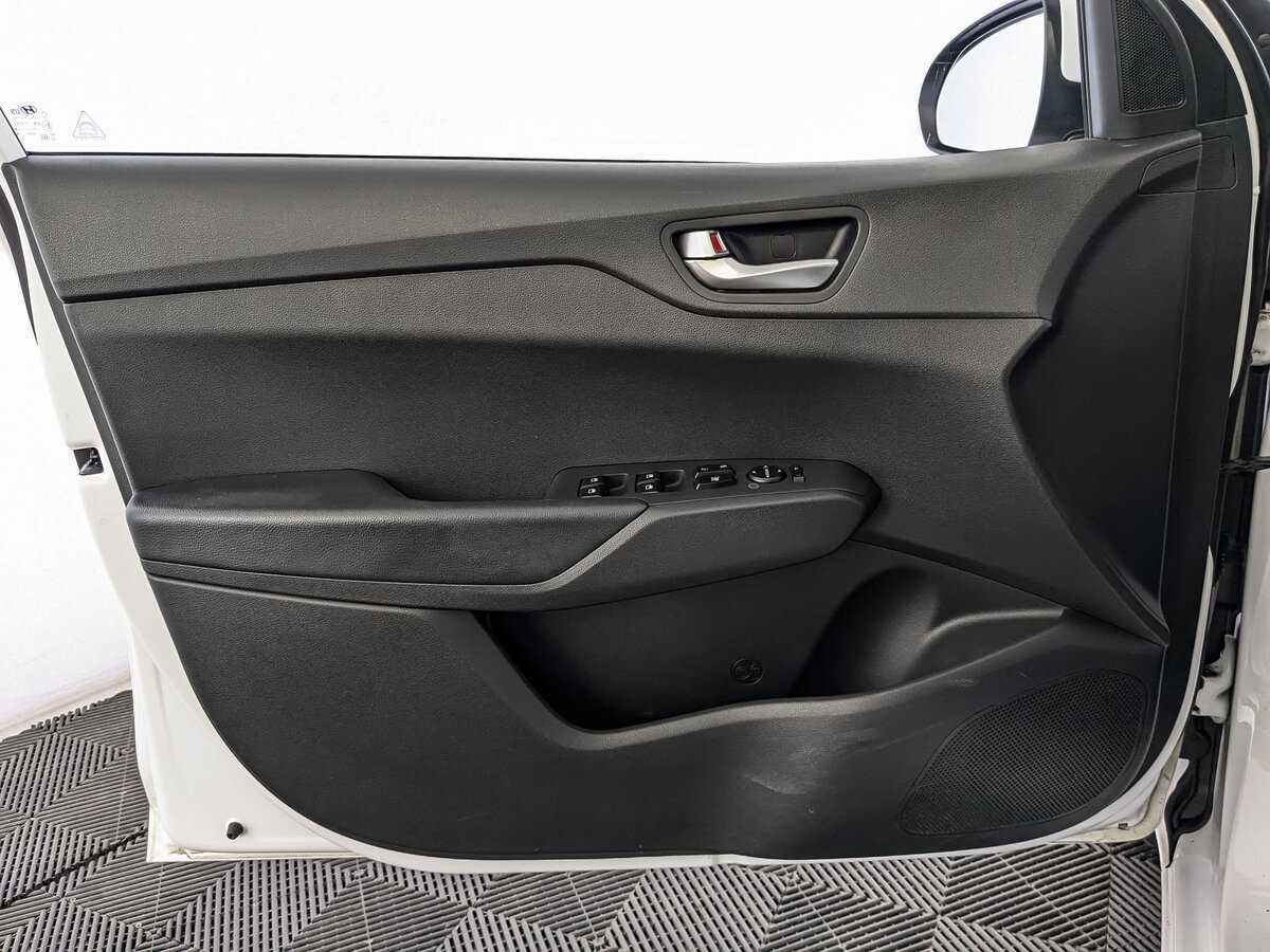Hyundai Solaris 2021 года с пробегом. Фото: #13