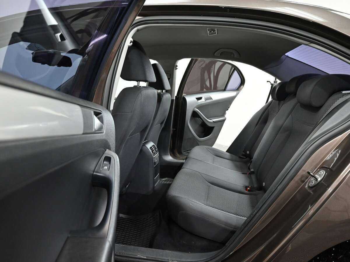 Volkswagen Jetta 2013 года с пробегом. Фото: #10