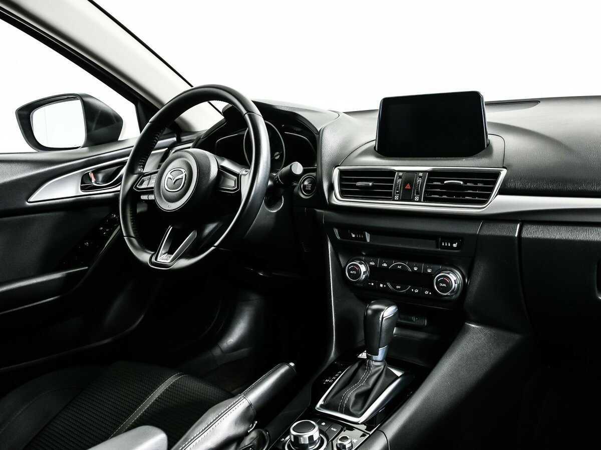 Mazda 3 2018 года с пробегом. Фото: #8