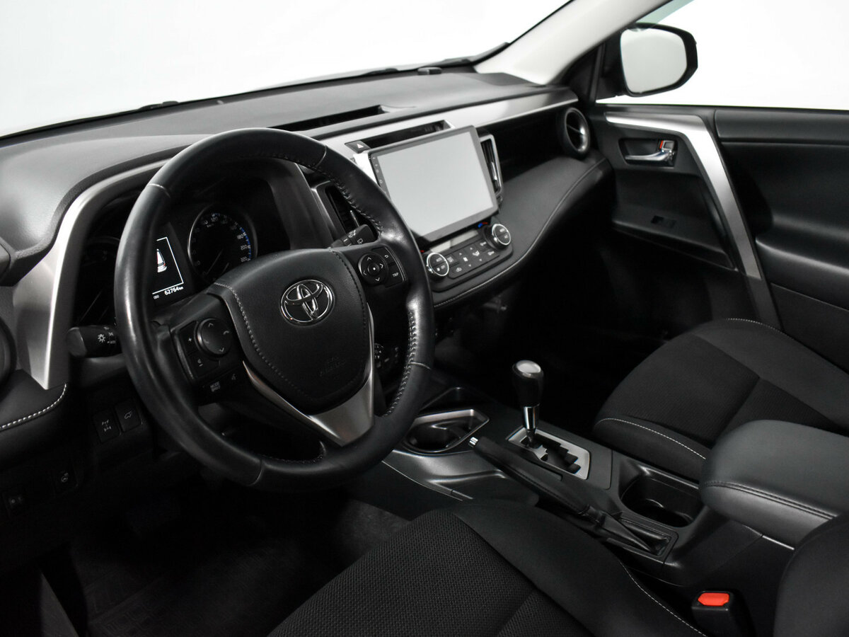Toyota RAV4 2016 года с пробегом. Фото: #8