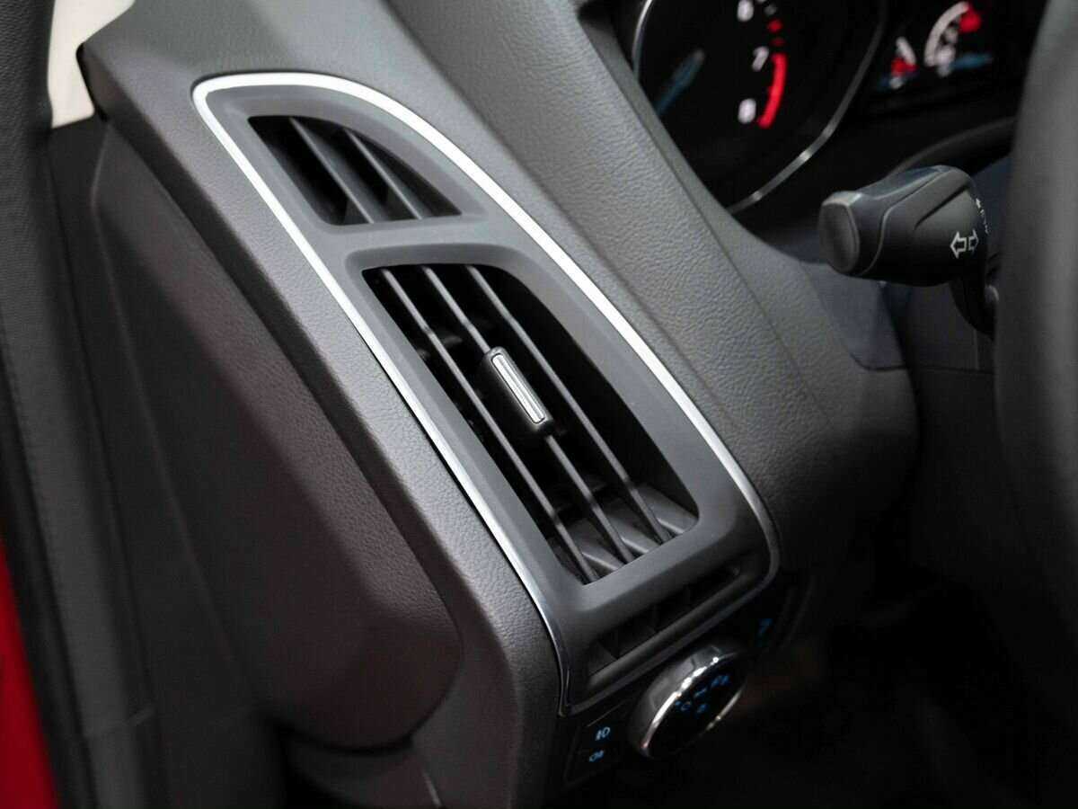 Ford Focus 2014 года с пробегом. Фото: #18