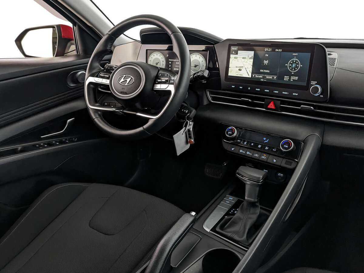 Hyundai Elantra 2021 года с пробегом. Фото: #21