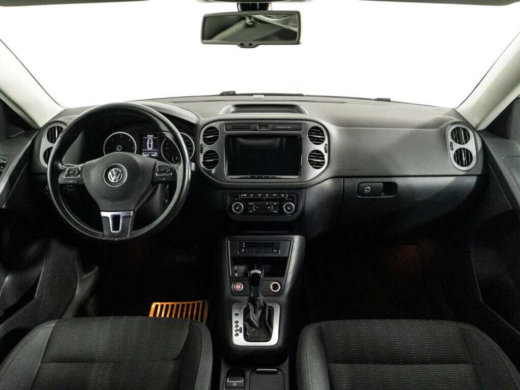 Volkswagen Tiguan 2012 года с пробегом. Фото: #12