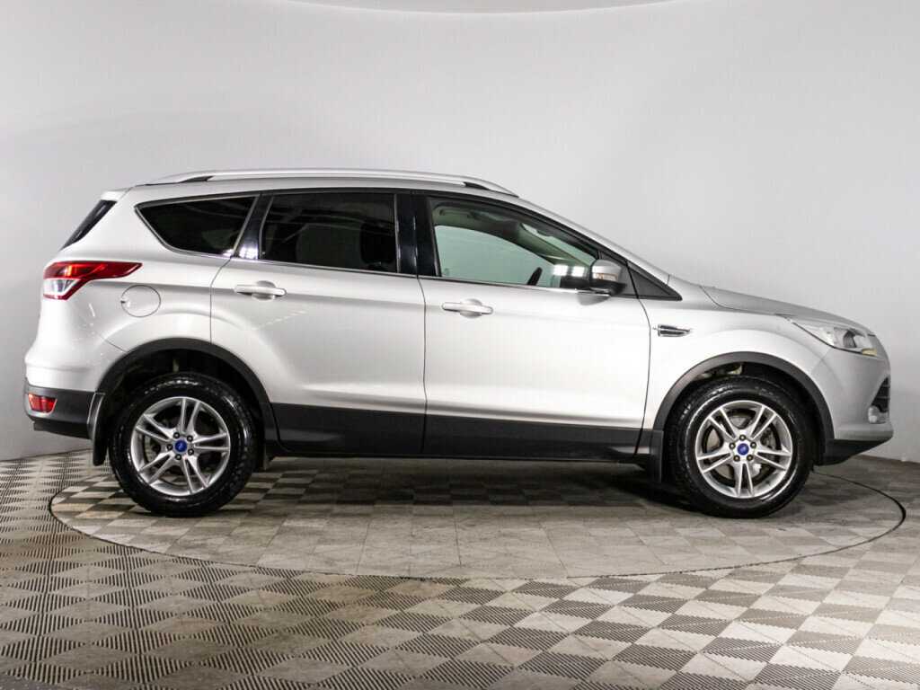 Ford Kuga 2014 года с пробегом. Фото: #3