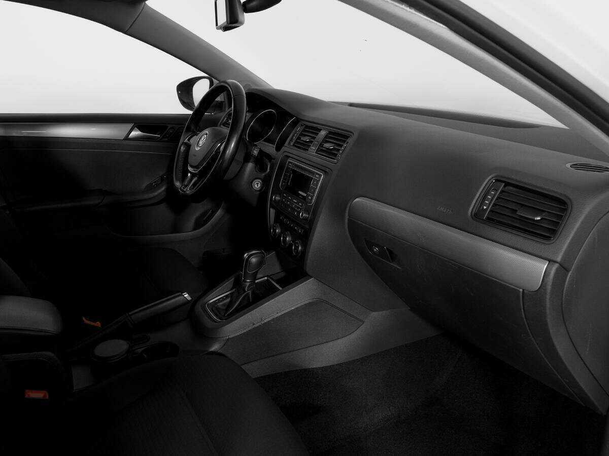 Volkswagen Jetta 2016 года с пробегом. Фото: #8