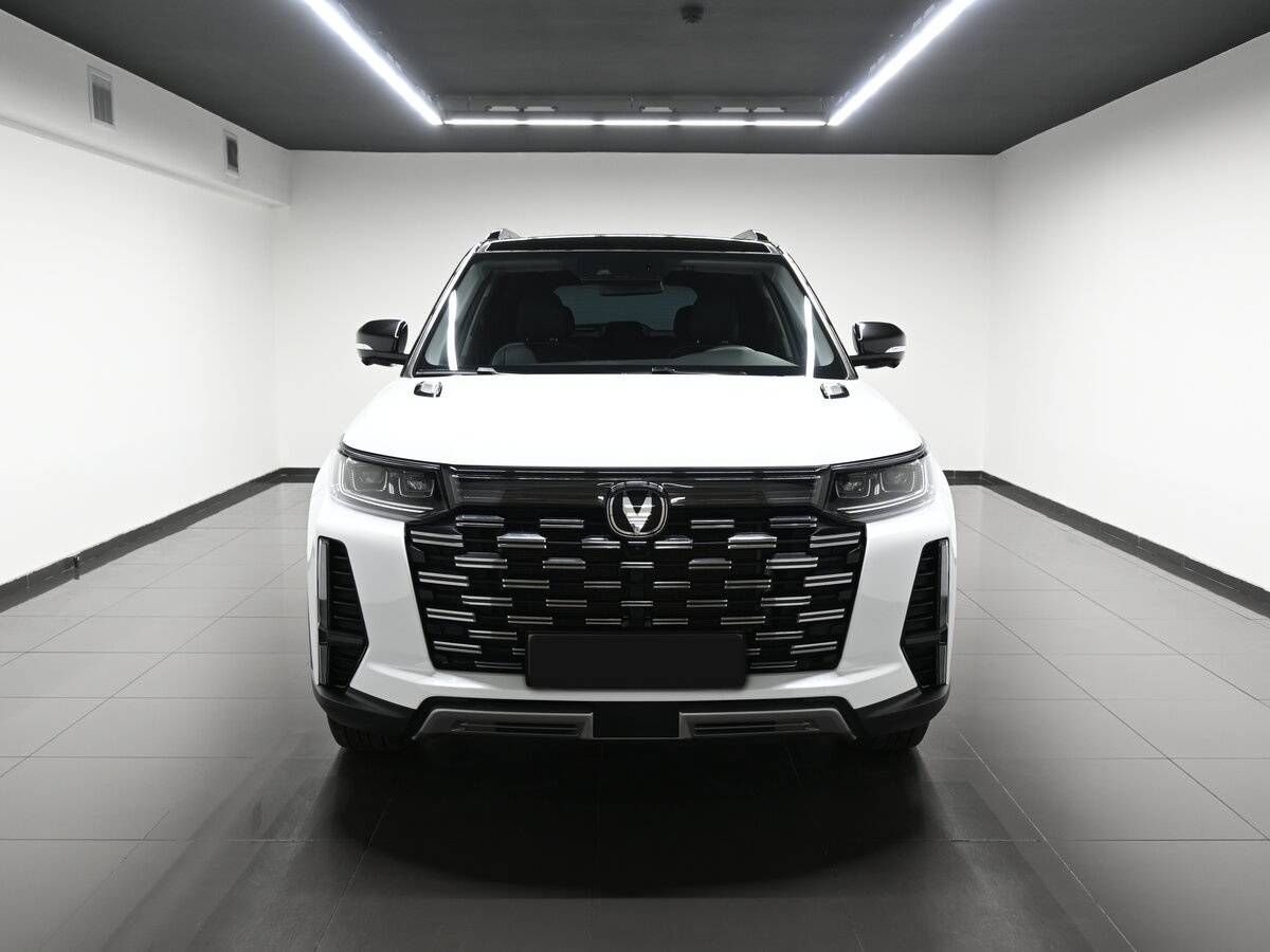 Changan CS95 2023 года с пробегом. Фото: #2