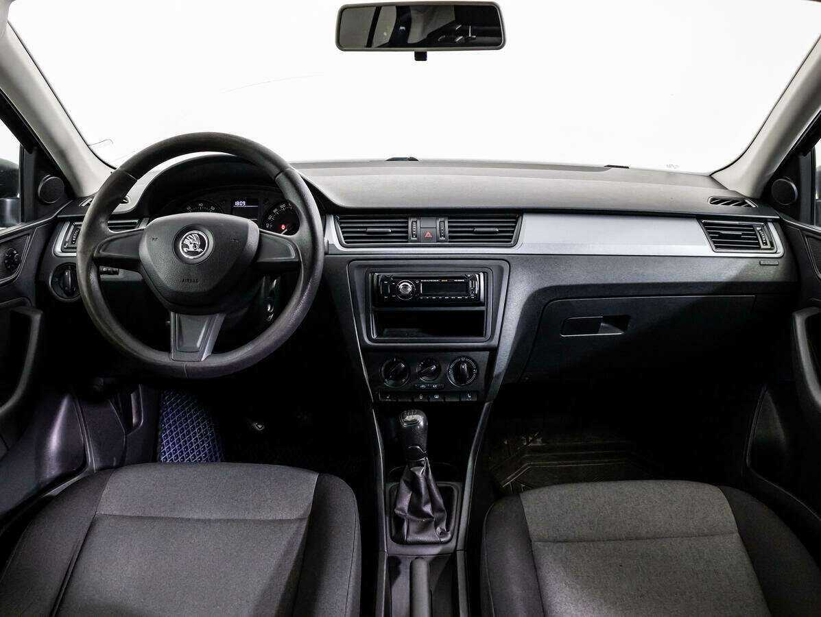 Skoda Rapid 2015 года с пробегом. Фото: #11