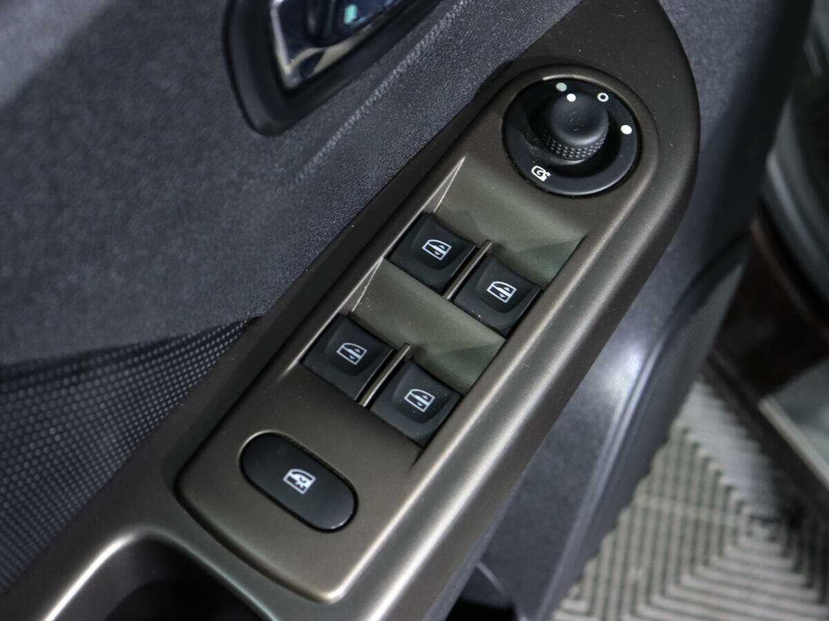 Renault Kaptur 2017 года с пробегом. Фото: #12