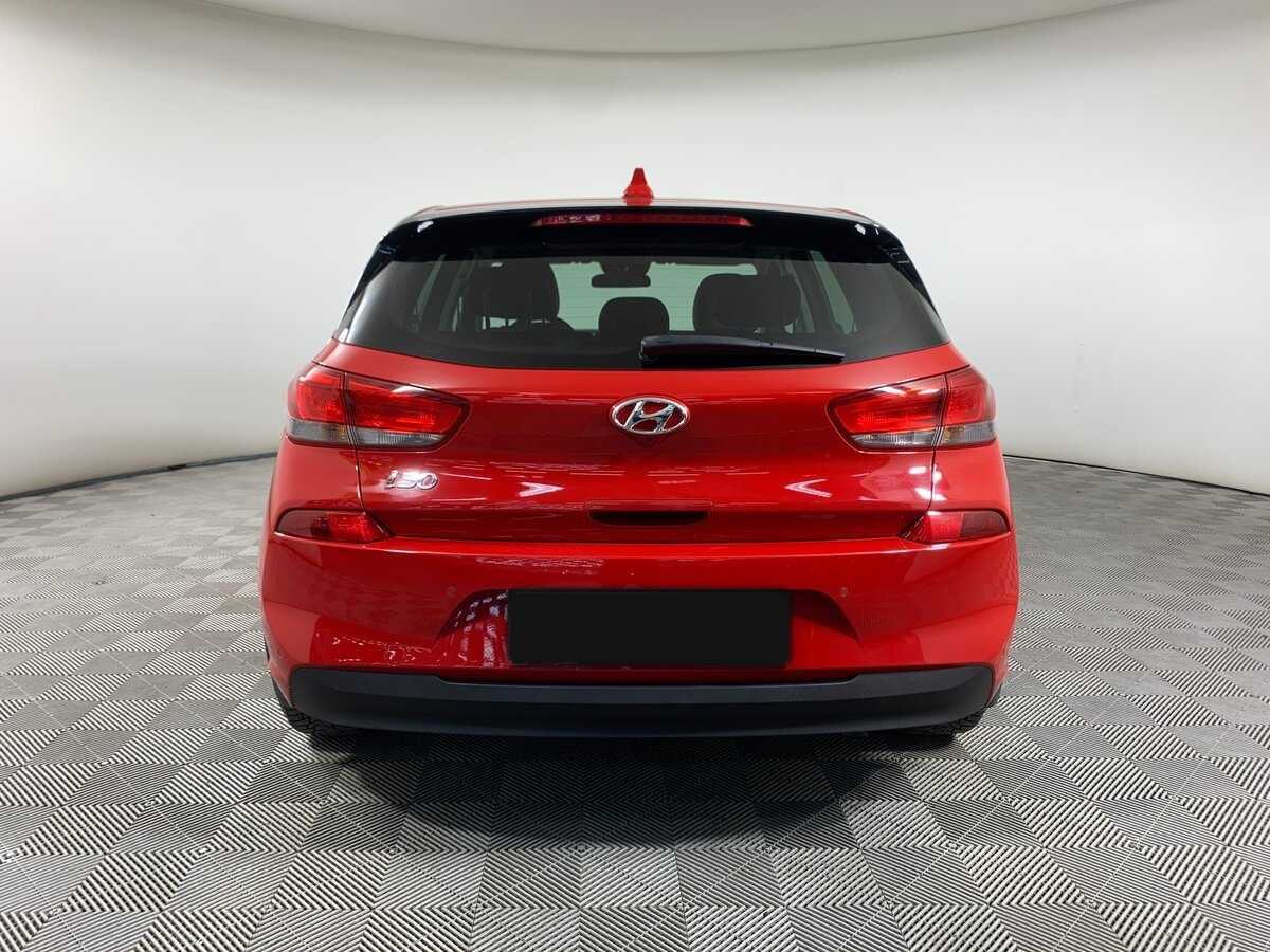 Hyundai i30 2017 года с пробегом. Фото: #5